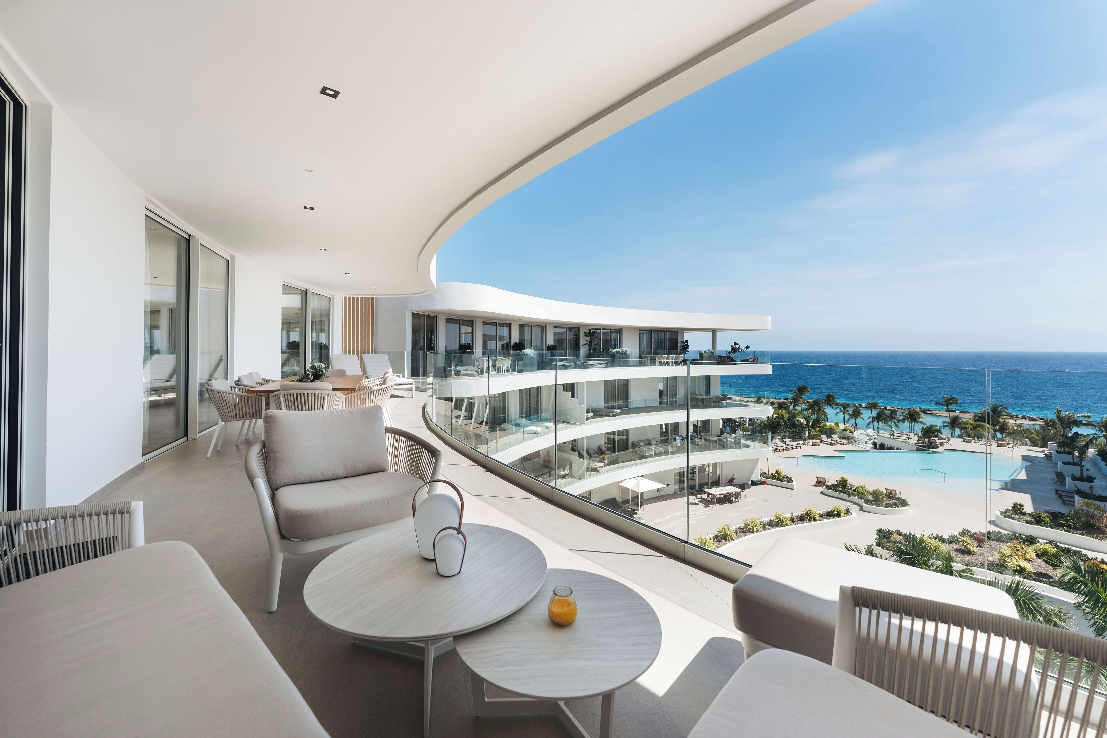 ONE Mambo 42 | Balcony