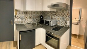 Microwave, oven, stovetop