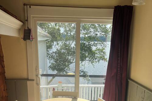 Comfort Studio Suite, Lake View | In-room dining