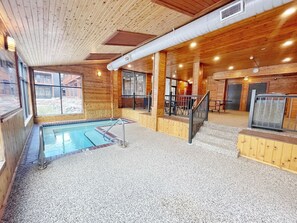 Piscine intérieure, piscine chauffée