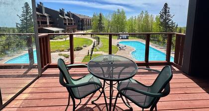 Lutsen Ski-In/Ski-Out | Lake View | Pet-Friendly