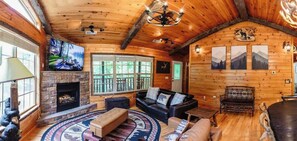 Smart TV, fireplace