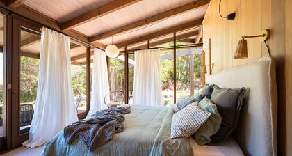 Red Hill South Hideaway | Rural Luxe with Pool