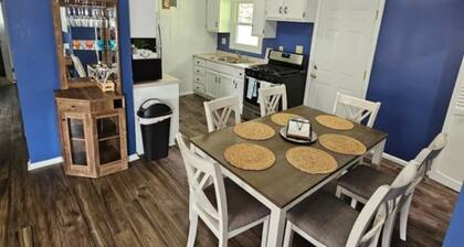 Charming and spacious 3-bedroom house located close to Purdue University.