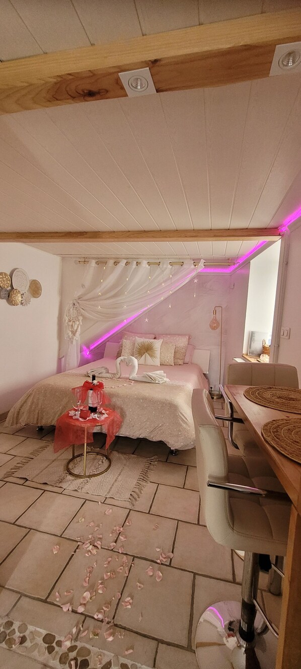 1 chambre, Wi-Fi, draps fournis