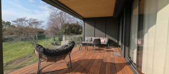 Superb new T2 - 5min from town center - meadow view