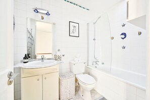 Een douche, een haardroger