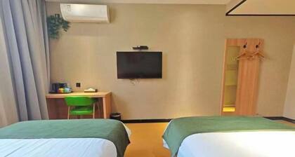 Shell Hotel (Shanghai Minhang Beiqiao Metro Station)