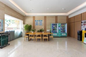 Unclassified image, 2 of 13, button - Shell Hotel (Shanghai Minhang Beiqiao Metro Station) (Shanghai)