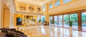 Vienna International Hotel (Chenzhou Wuling Square)