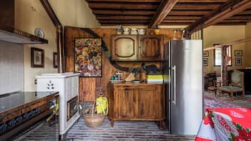 Micro-ondes, four, plaque de cuisson, lave-vaisselle