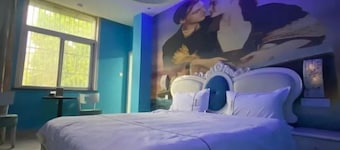 Wuwei E-sports Sunshine Holiday Hotel