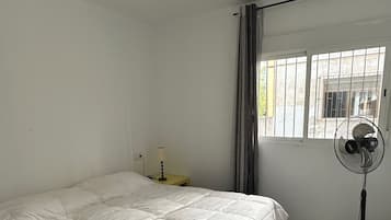 3 habitaciones, tabla de planchar con plancha y wifi