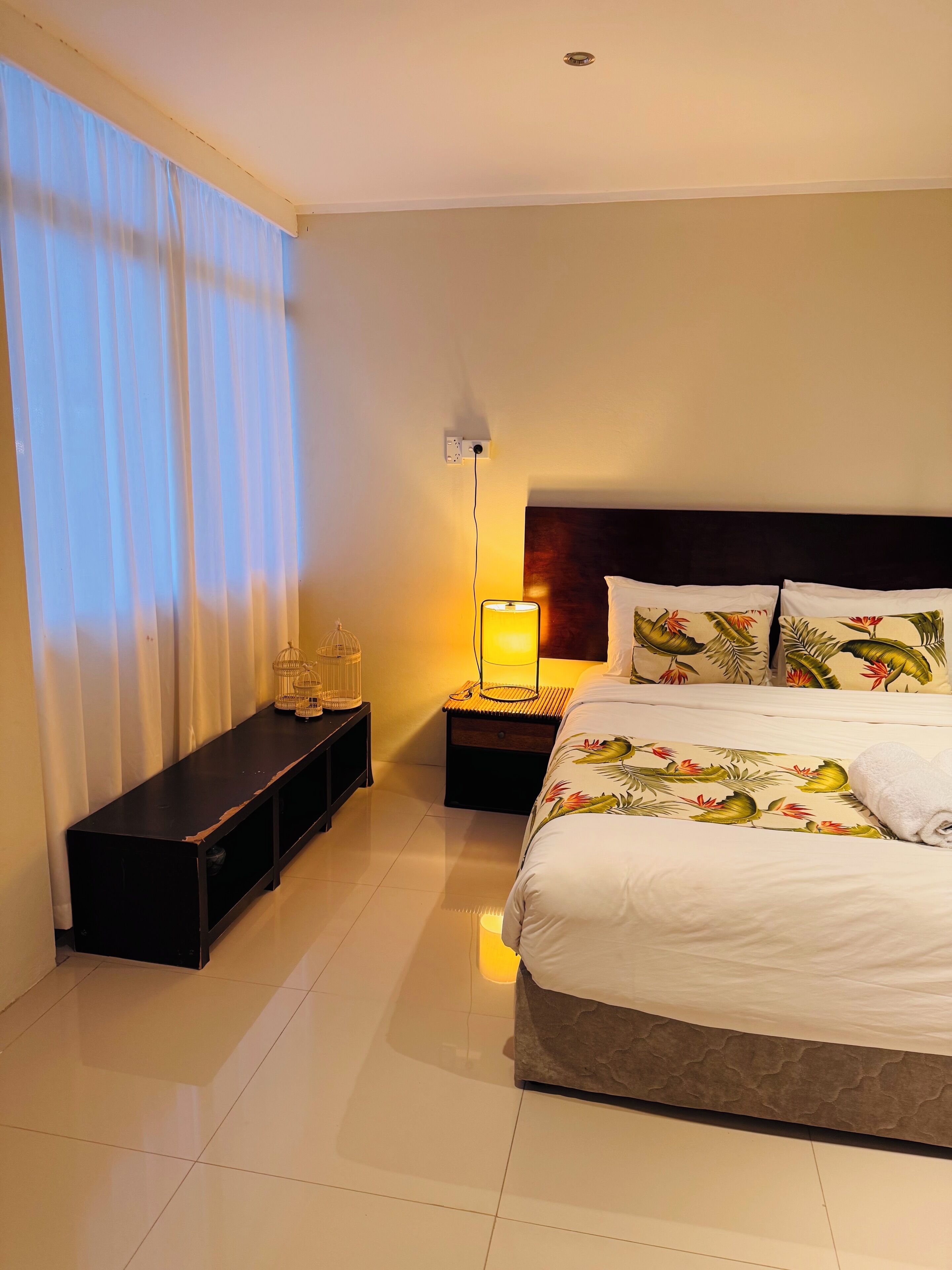 3 dormitorios, tabla de planchar con plancha, wifi y ropa de cama