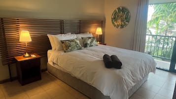 3 makuuhuonetta, silitysrauta/-lauta, vuodevaatteet