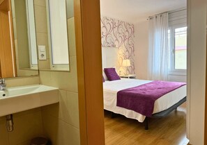 2 bedrooms