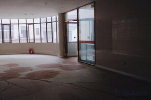 Unclassified image, 5 of 8, button - Jinyunge Hotel Pingnan (Pingnan)