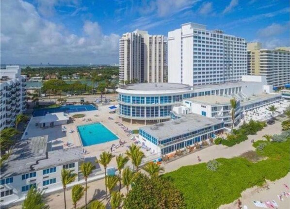 Exterior - Ocean view studio, Pool and fitness room, WiFi in amazing Miami Beach (Miami Beach)