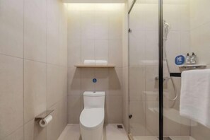 Room - Home Inn (Shanghai Railway Station North Square Pushan Road) (Shanghai)