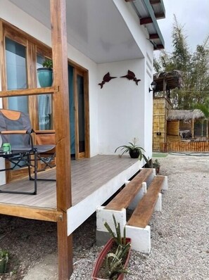 Outdoor dining - Refuge from the sea (Punta Blanca)