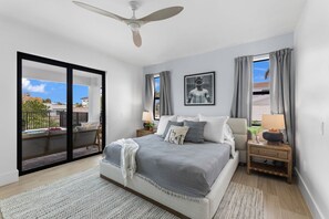 3 bedrooms, desk, iron/ironing board, travel crib