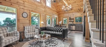 Updated Brow View Cabin with Hot Tub/Fire Pit/Arcade in Mentone