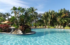 Pool - FALLING WATERS-Resort style 1st floor condo in gorgeous Naples!! (Naples)