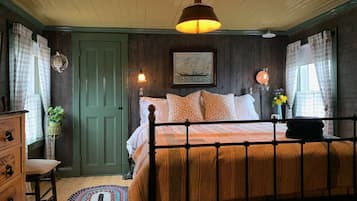 3 habitaciones, tabla de planchar con plancha, wifi y ropa de cama