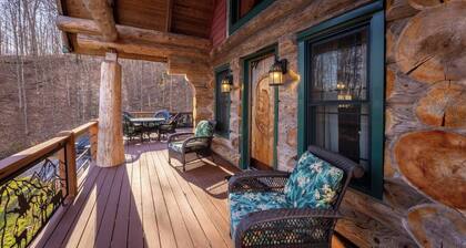 Snowshoe View Log Cabin | Hot Tub & Mtn Luxury