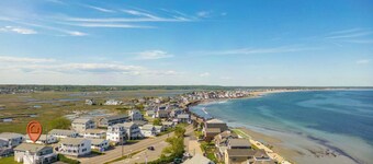 The Shore Thing Walk to Beach!