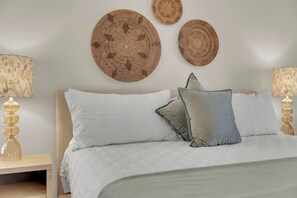 4 chambres, bureau, fer et planche à repasser, accès au Wi-Fi (inclus)