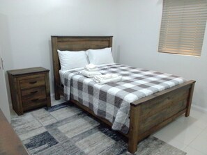 3 habitaciones, tabla de planchar con plancha y wifi