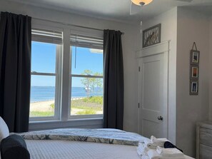 4 makuuhuonetta, silitysrauta/-lauta, vauvan matkasänky, ilmainen Wi-Fi