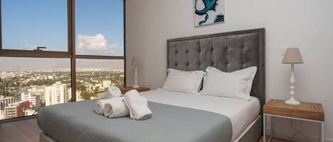 2 dormitorios, tabla de planchar con plancha, cuna de viaje y wifi