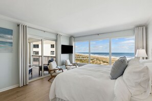 2 bedrooms, iron/ironing board, travel cot, WiFi - Amelia Surf & Racquet Club B163 | 6th Floor Oceanfront | Pools | Tennis Courts | Sleeps 6 (Fernandina Beach)