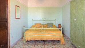 1 makuuhuone, silitysrauta/-lauta, Wi-Fi, vuodevaatteet