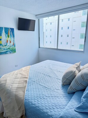 2 bedrooms, iron/ironing board, WiFi, bed sheets