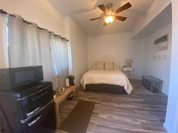 2 soverom og sengetøy