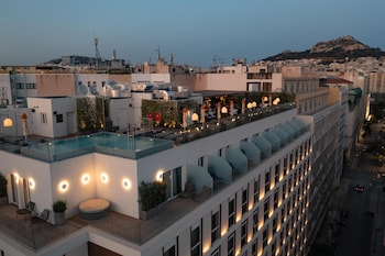 Adia Aluma Athens, Curio Collection By Hilton