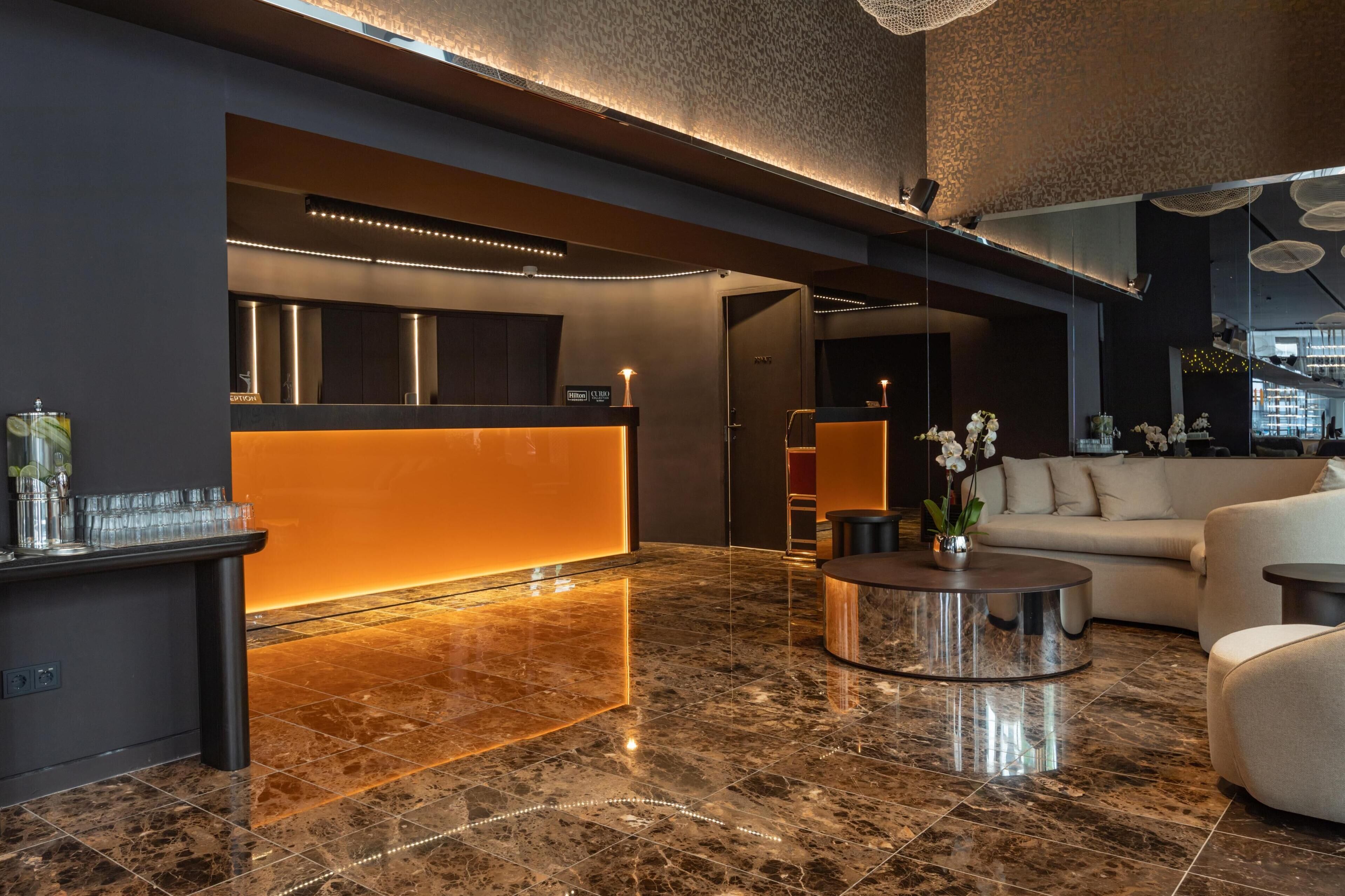 Foto - Adia Aluma Athens, Curio Collection By Hilton
