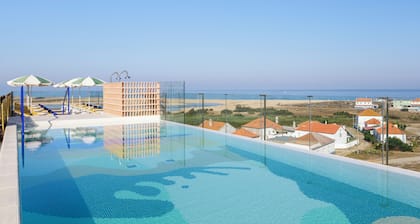 Amarello Hotel Praia Santo Andre, Tapestry Collection Hilton