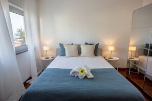 1 habitación, tabla de planchar con plancha y acceso a internet 