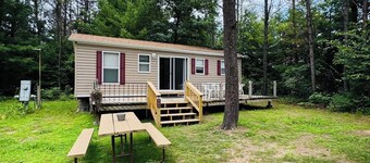 Rental Cabin #402 w/ King bed