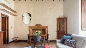 Unclassified image, 3 of 34, button - iFlat | Lovely flat in Navona (Roma)