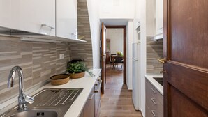 Unclassified image, 5 of 34, button - iFlat | Lovely flat in Navona (Roma)