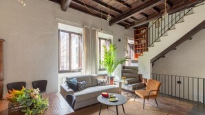 Unclassified image, 4 of 34, button - iFlat | Lovely flat in Navona (Roma)