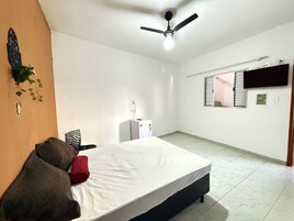 套房 | 1 間臥室、筆電工作空間、遮光布/窗簾、熨斗/熨衣板