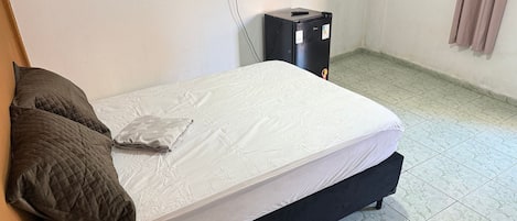 1 bedroom, laptop workspace, blackout curtains, iron/ironing board