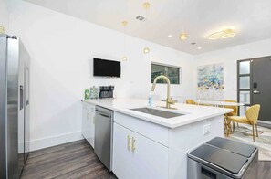 Four, lave-vaisselle