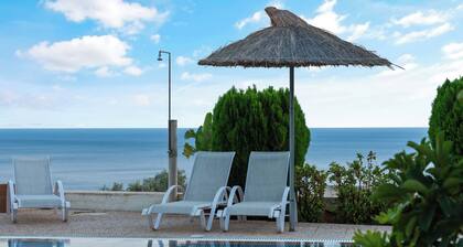 Private Villa with swimming pool and Jacuzzi